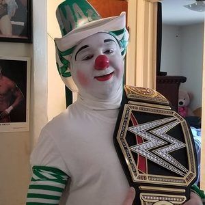 Meet your Posher, Steven